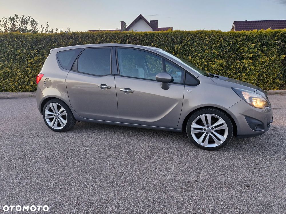Opel Meriva - 10