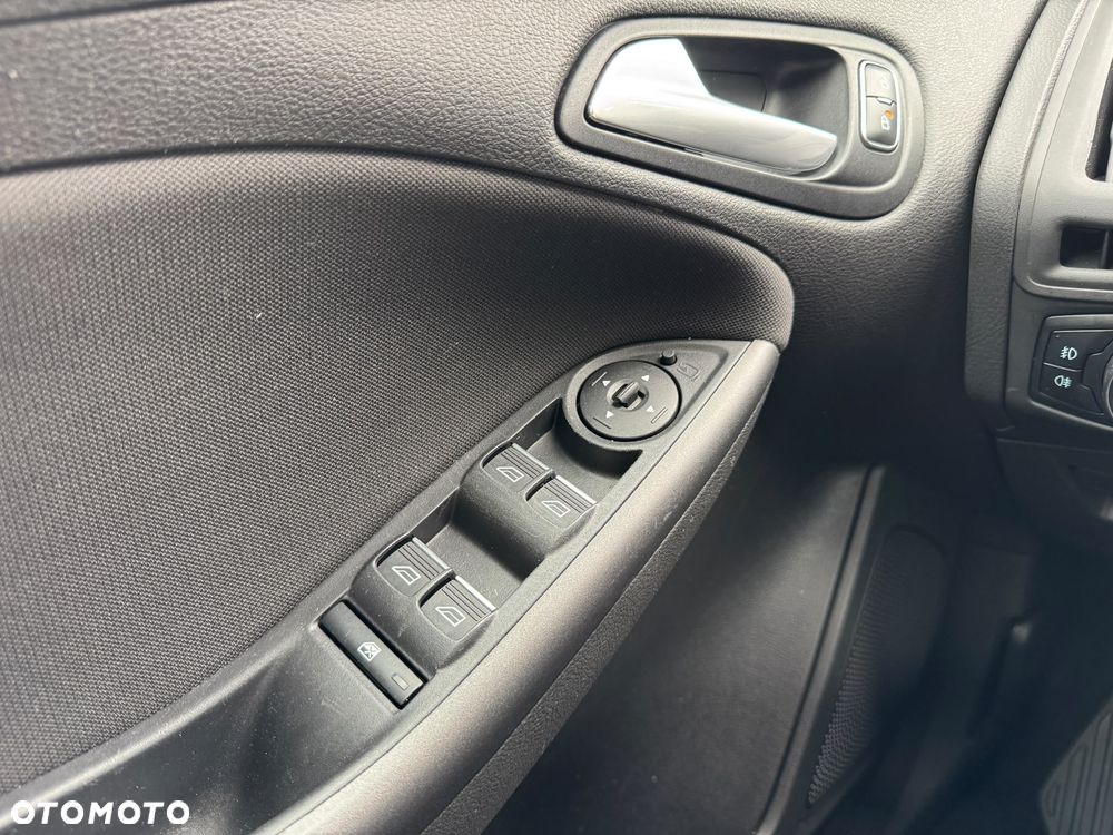 Ford Focus 1.0 EcoBoost Trend Sport - 20