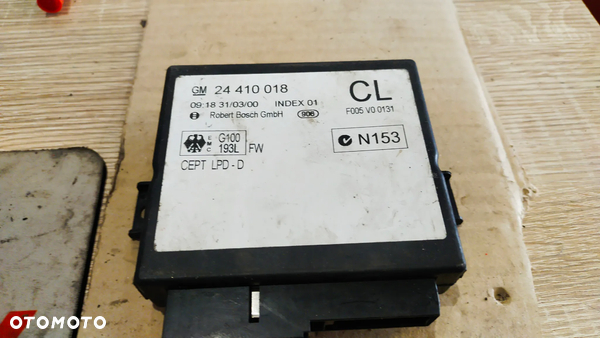 Moduł komfortu Opel OE 24410018CL
