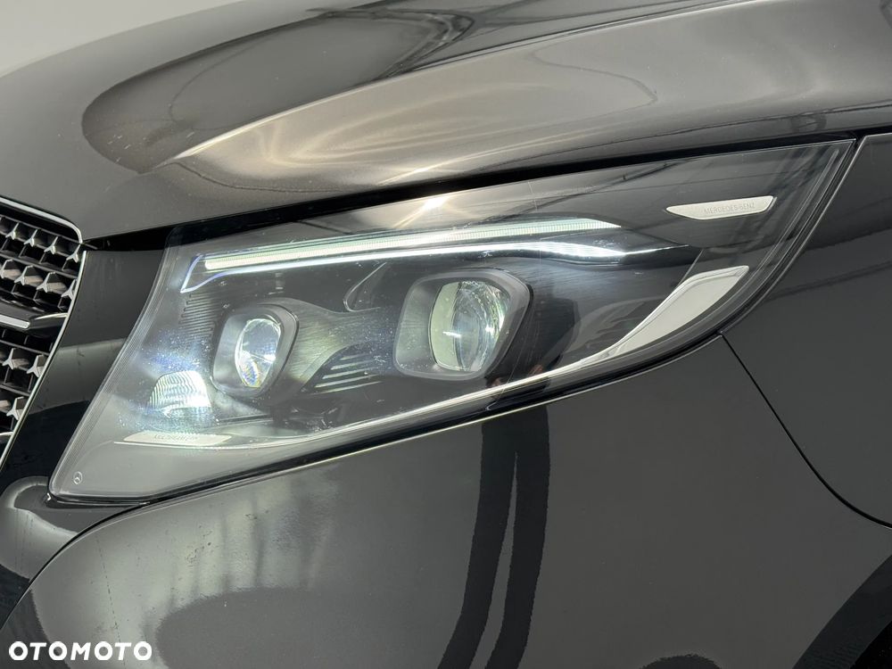 Mercedes-Benz Klasa V 300 d 4-Matic 9G-Tronic Exclusive (d³ugi) - 32