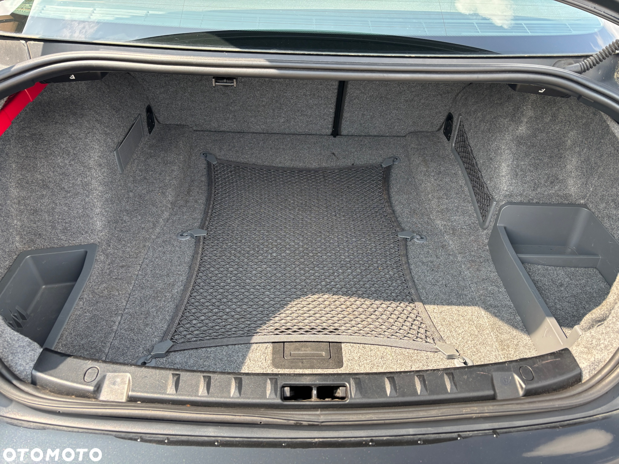 BMW Seria 3 318i Coupe - 13