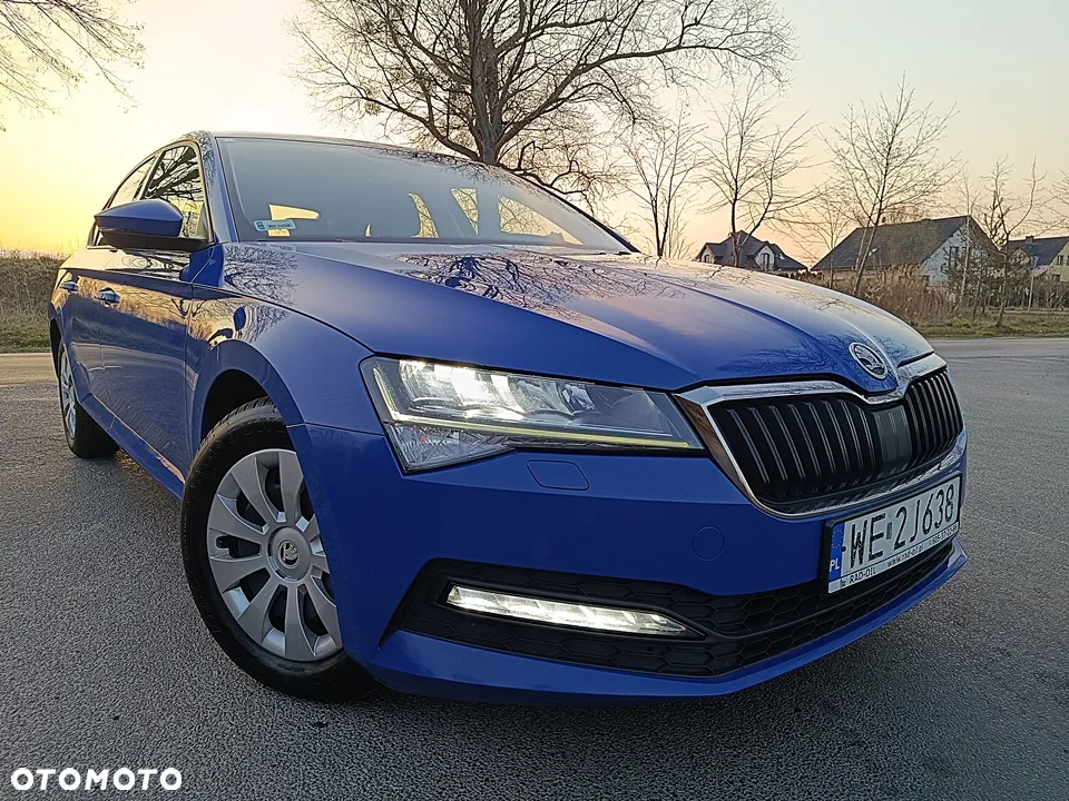Skoda Superb 2.0 TDI Ambition - 14