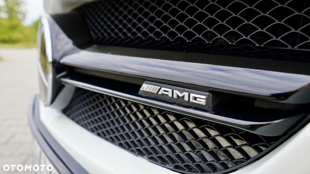 Mercedes-Benz CLA ver-45-amg-4--matic - 17
