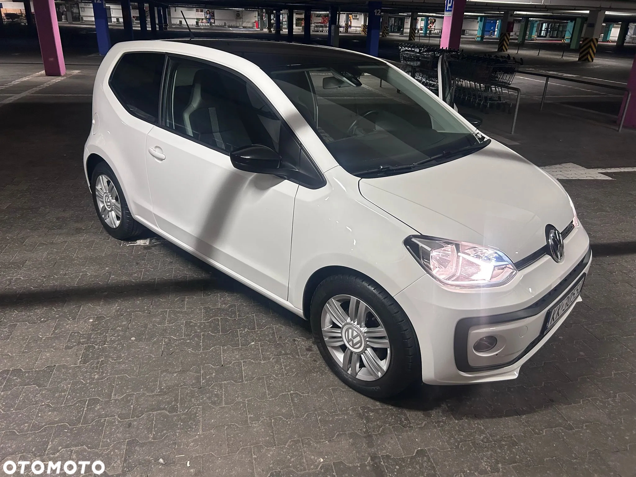 Volkswagen up! 1.0 TSI high - 33