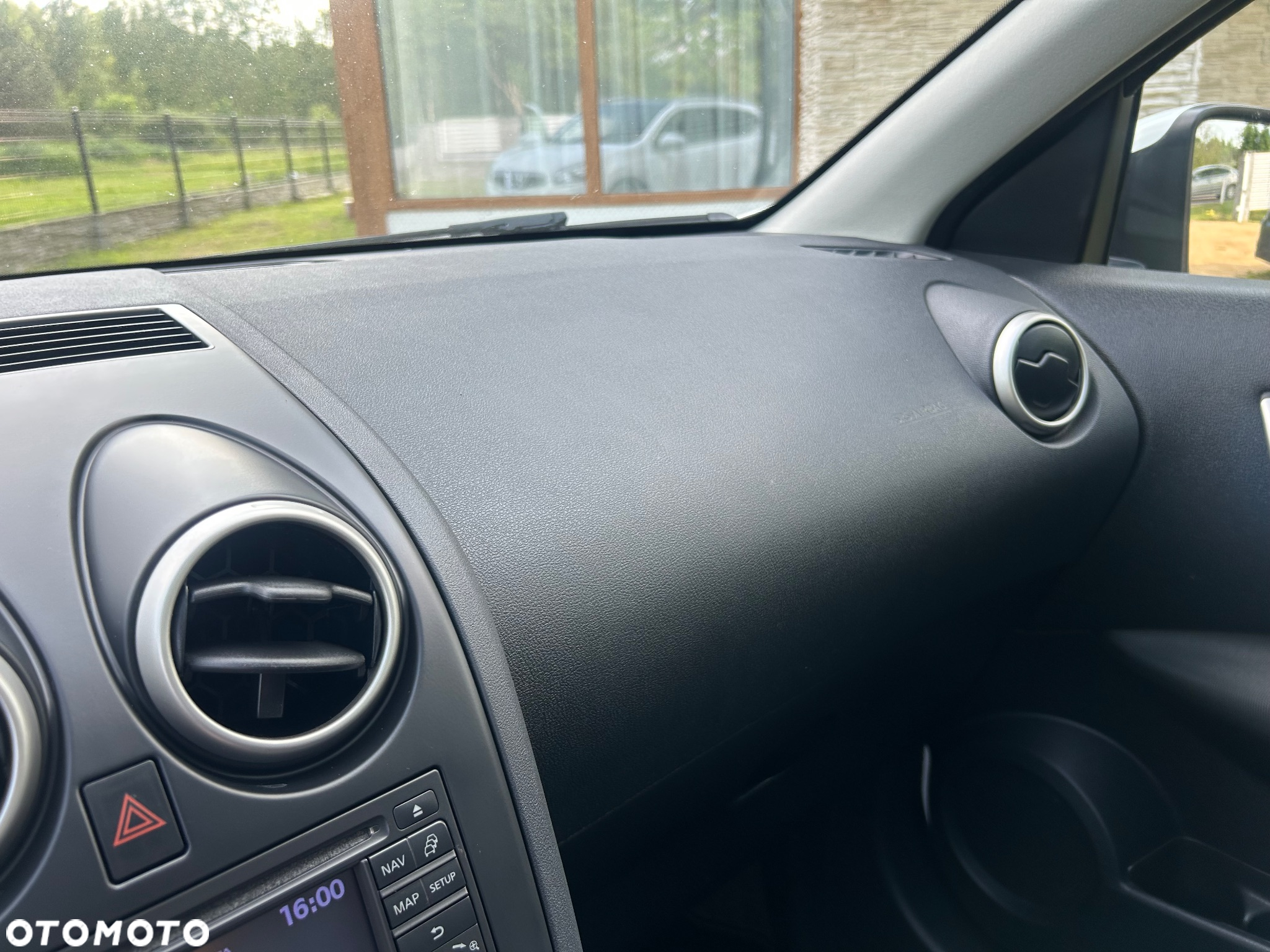Nissan Qashqai 1.6 visia - 19