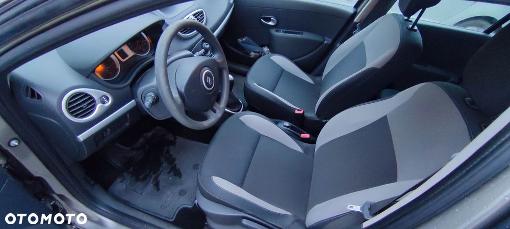 Renault Clio 1.2 16V TCE Dynamique - 9