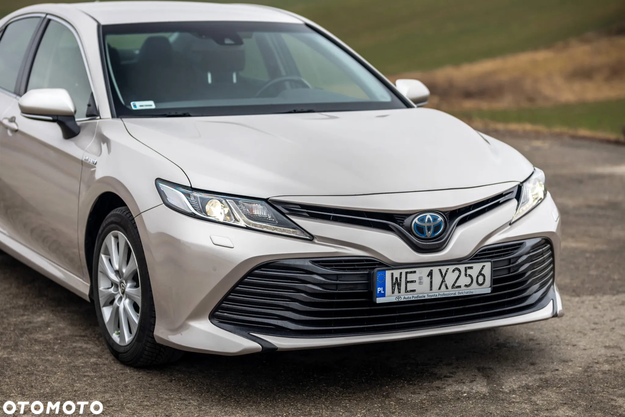 Toyota Camry 2.5 Hybrid Comfort CVT - 22