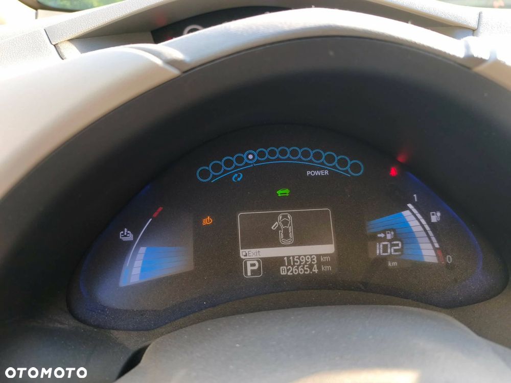 Nissan Leaf - 5