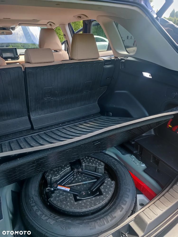 Toyota RAV4 - 9