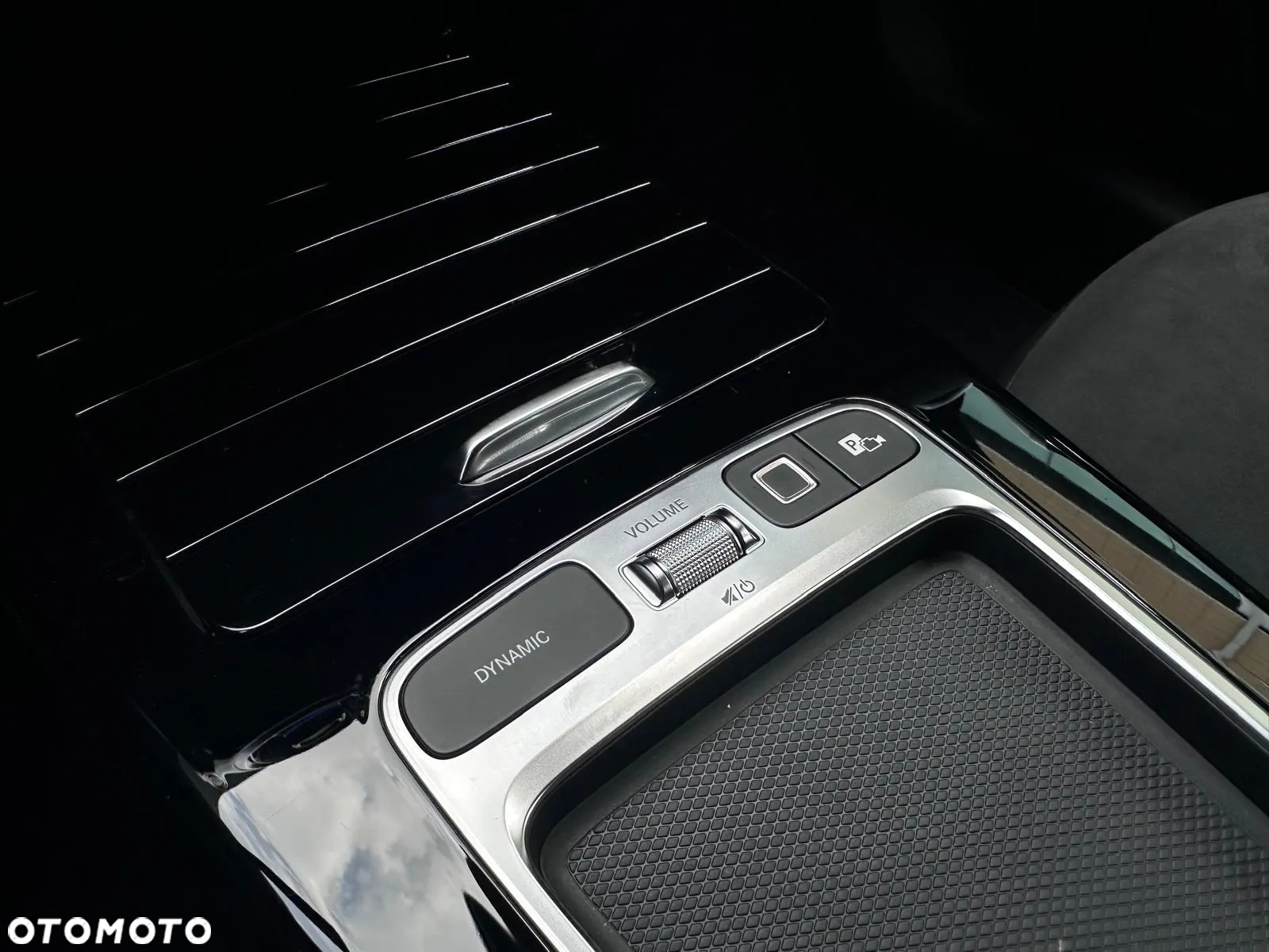 Mercedes-Benz CLA 200 7G-DCT - 18