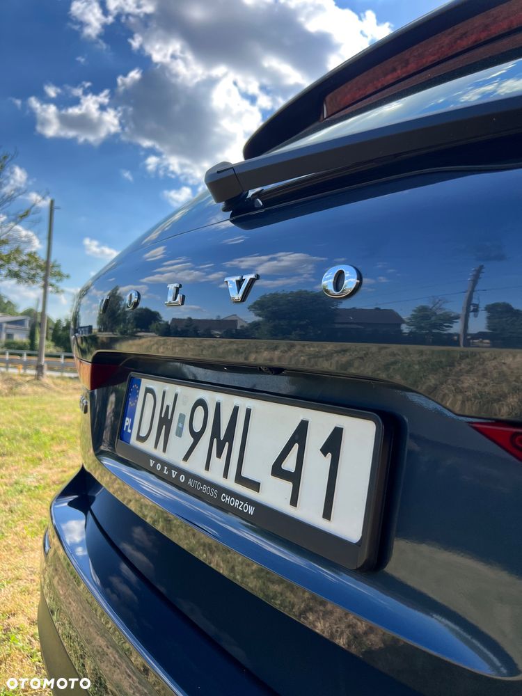 Volvo XC 60 B4 D AWD Momentum - 10