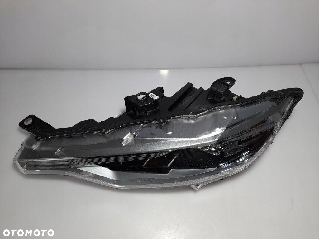 MASERATI LEVANTE GRANSPORT BI XENON FULL LED LEWY 6701527220 - 2