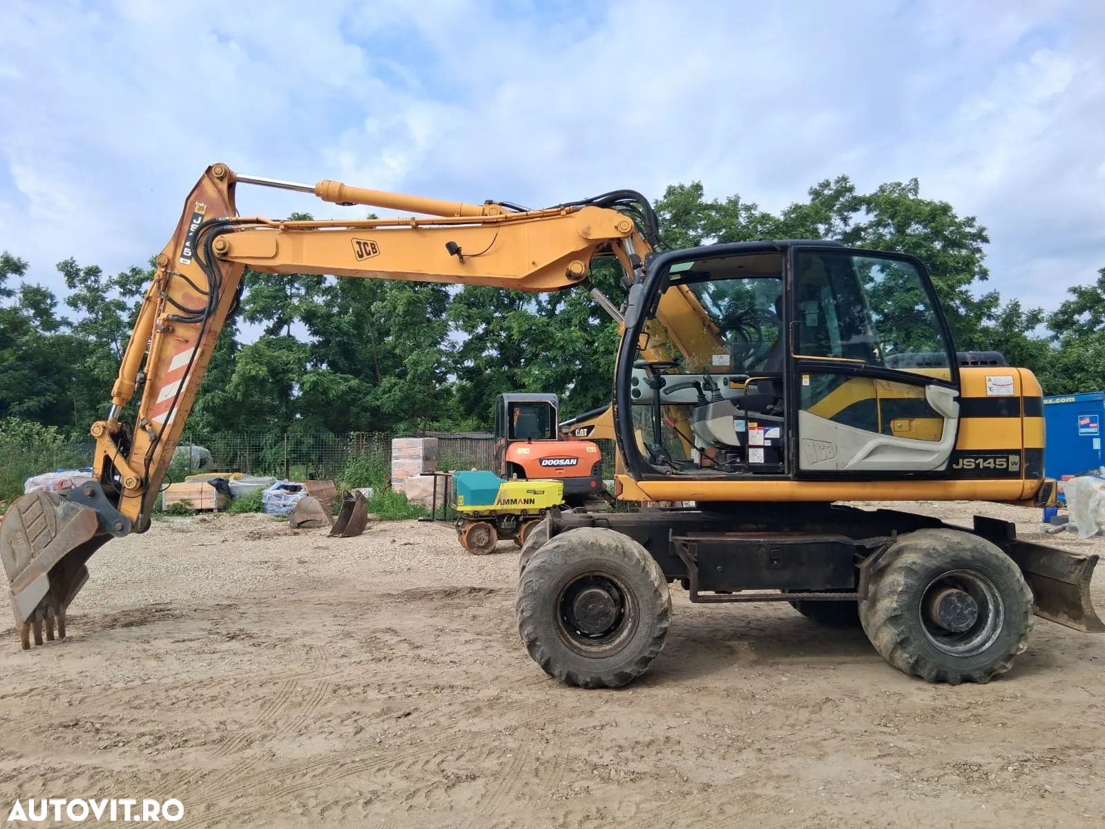 JCB JS145W - 1