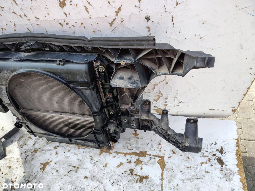 CHŁODNICE PAS PRZEDNI WZMOCNIENIE MERCEDES SPRINTER W906 3.0 CDI - 6