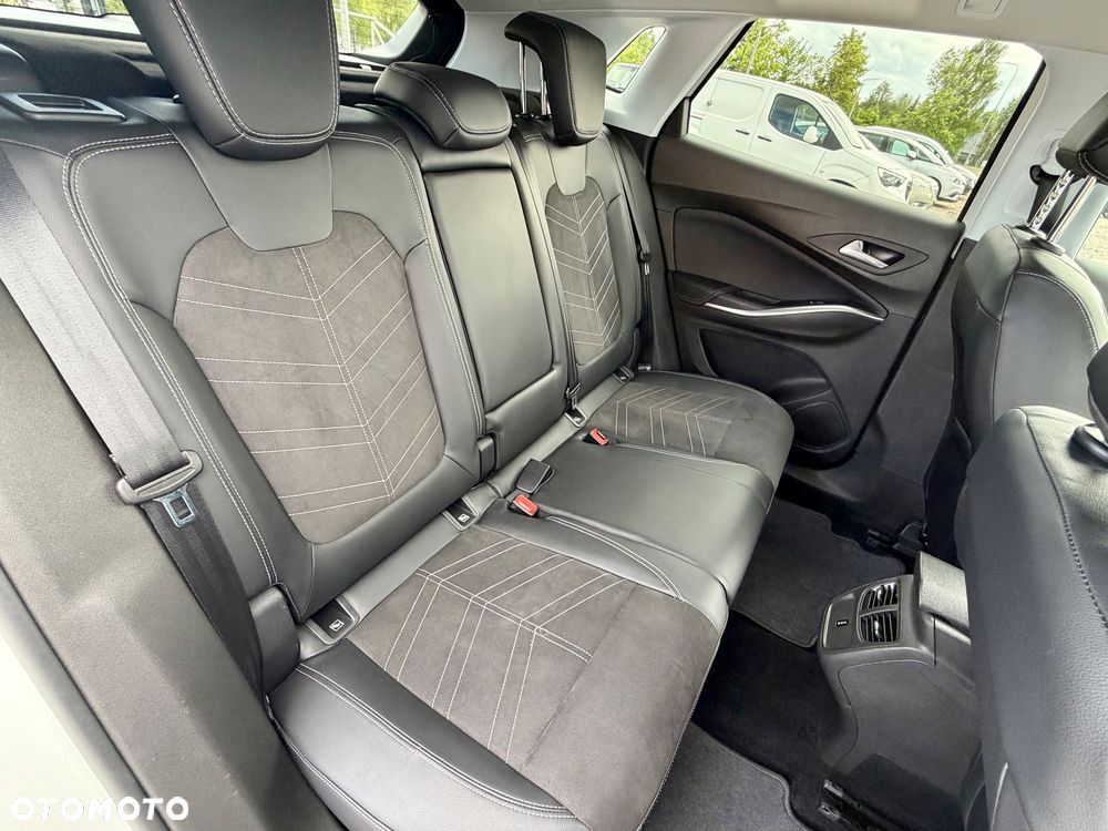 Opel Grandland 1.5 D Automatik GS Line - 32