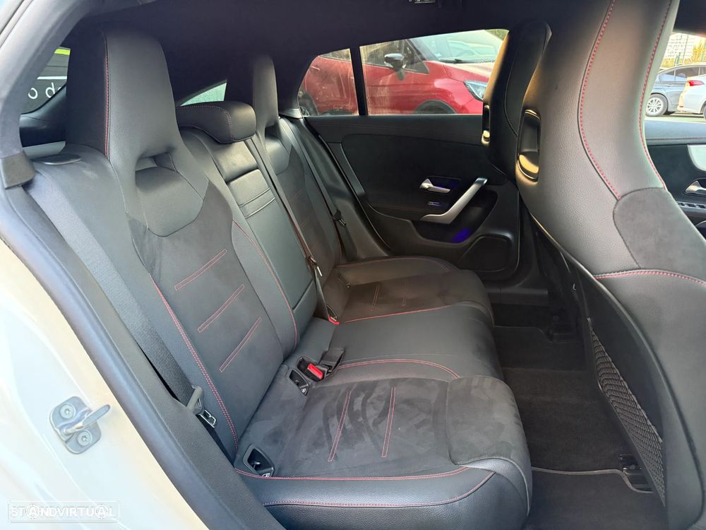Mercedes-Benz CLA 200 d Shooting Brake AMG Line Aut. - 33
