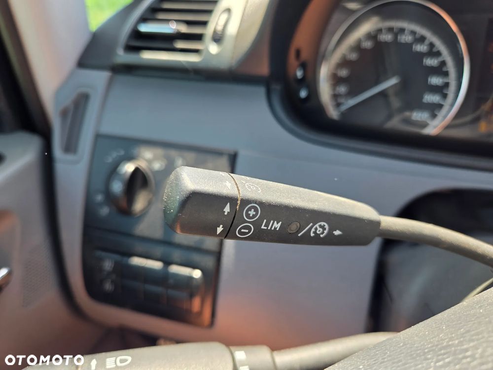 Mercedes-Benz Vito - 16