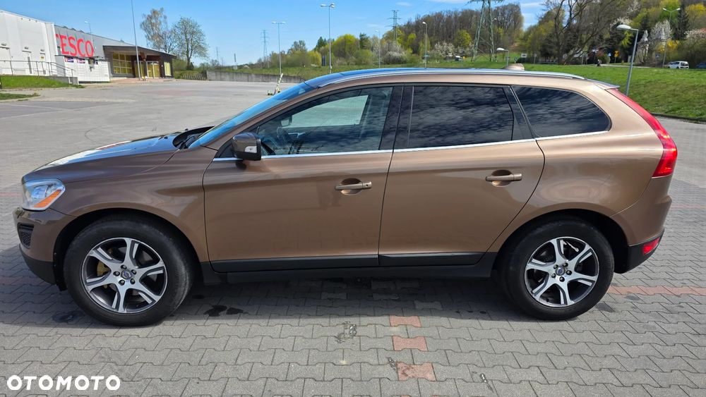 Volvo XC 60 D4 Geartronic Summum - 3