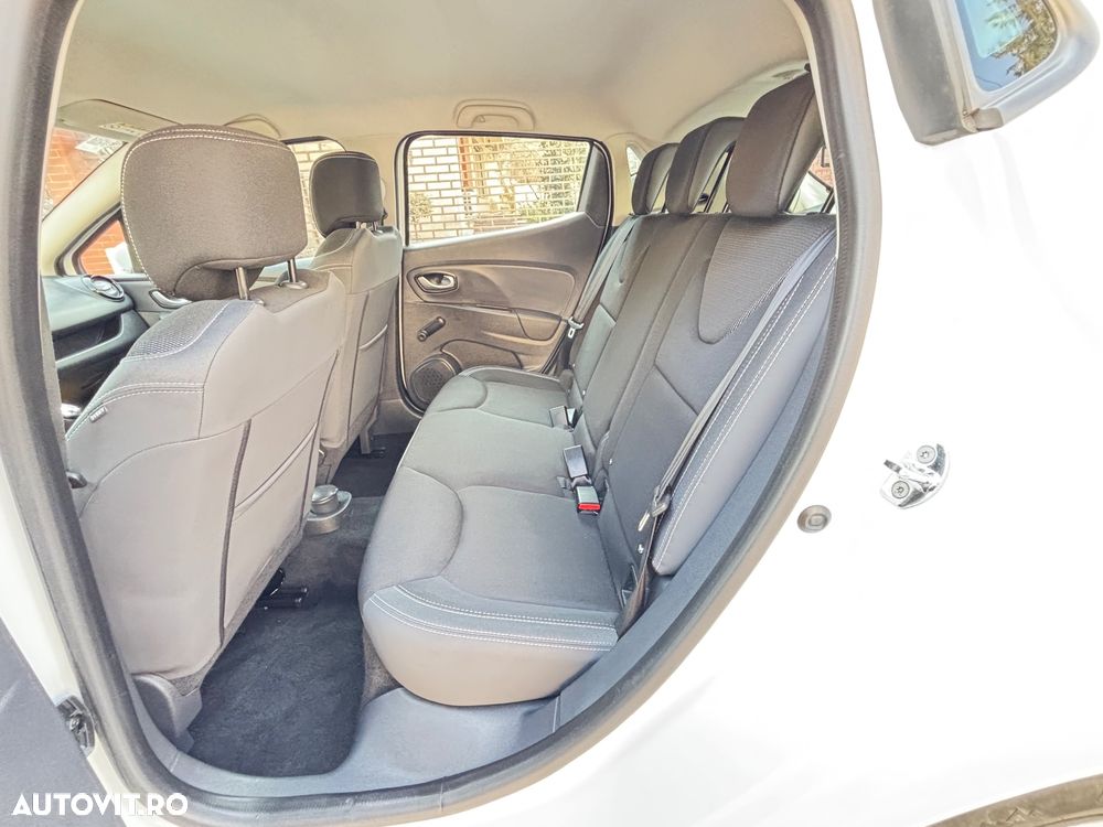 Renault Clio 1.5 dCi Authentique - 9
