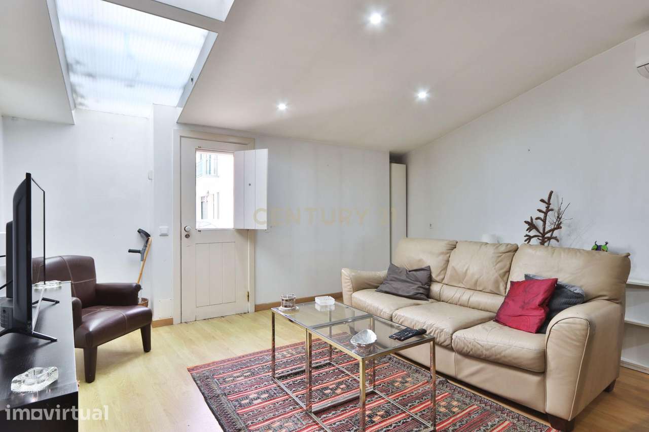 Apartamento T2 Lapa - Lisboa com 2 estacionamentos exteriores - Grande imagem: 5/17