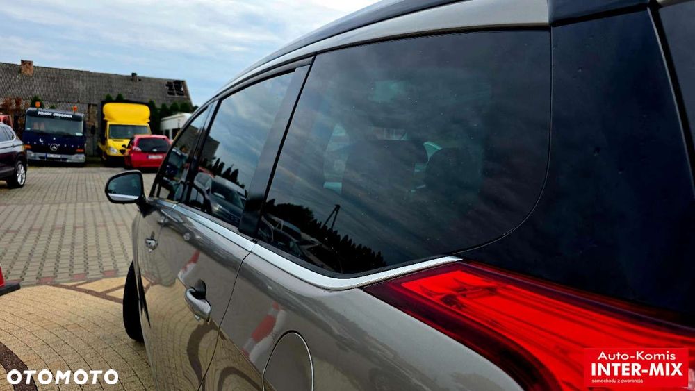 Peugeot 5008 - 36
