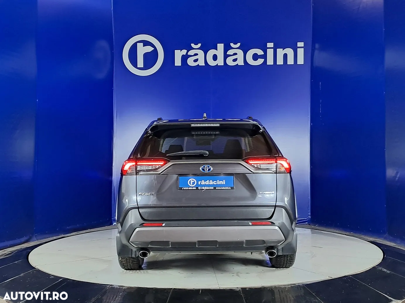 Toyota RAV4 - 4