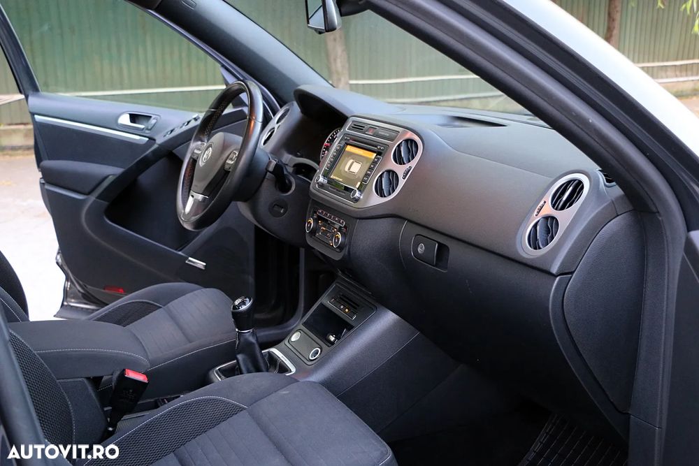 Volkswagen Tiguan 2.0 TDI 4Motion Sport & Style - 18