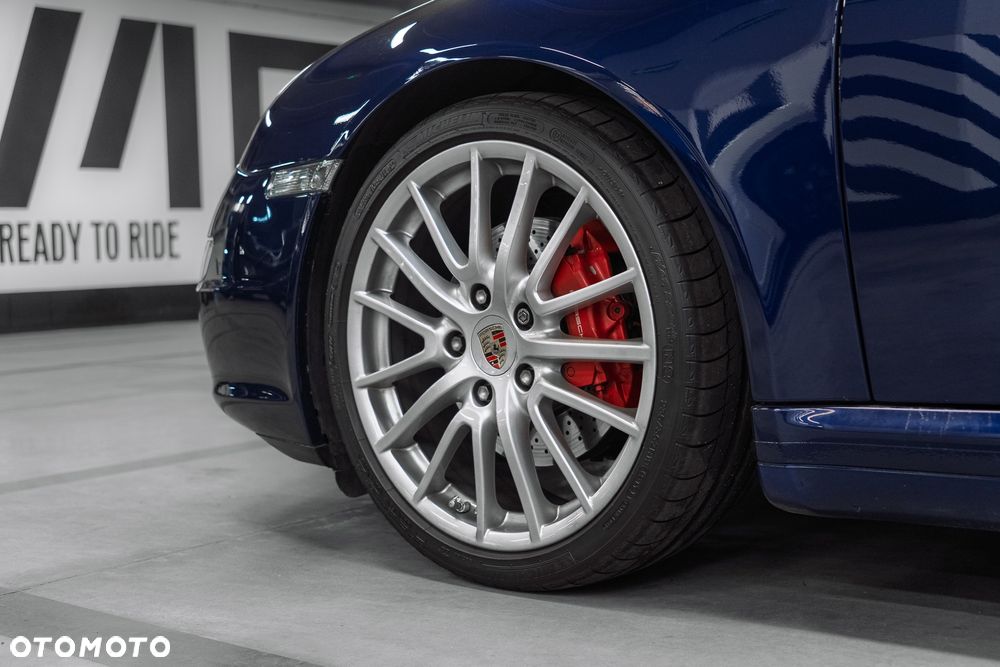 Porsche 911 - 24
