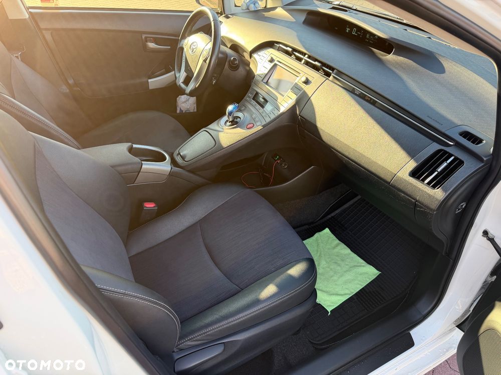 Toyota Prius 1.8 Hybrid Prestige - 7