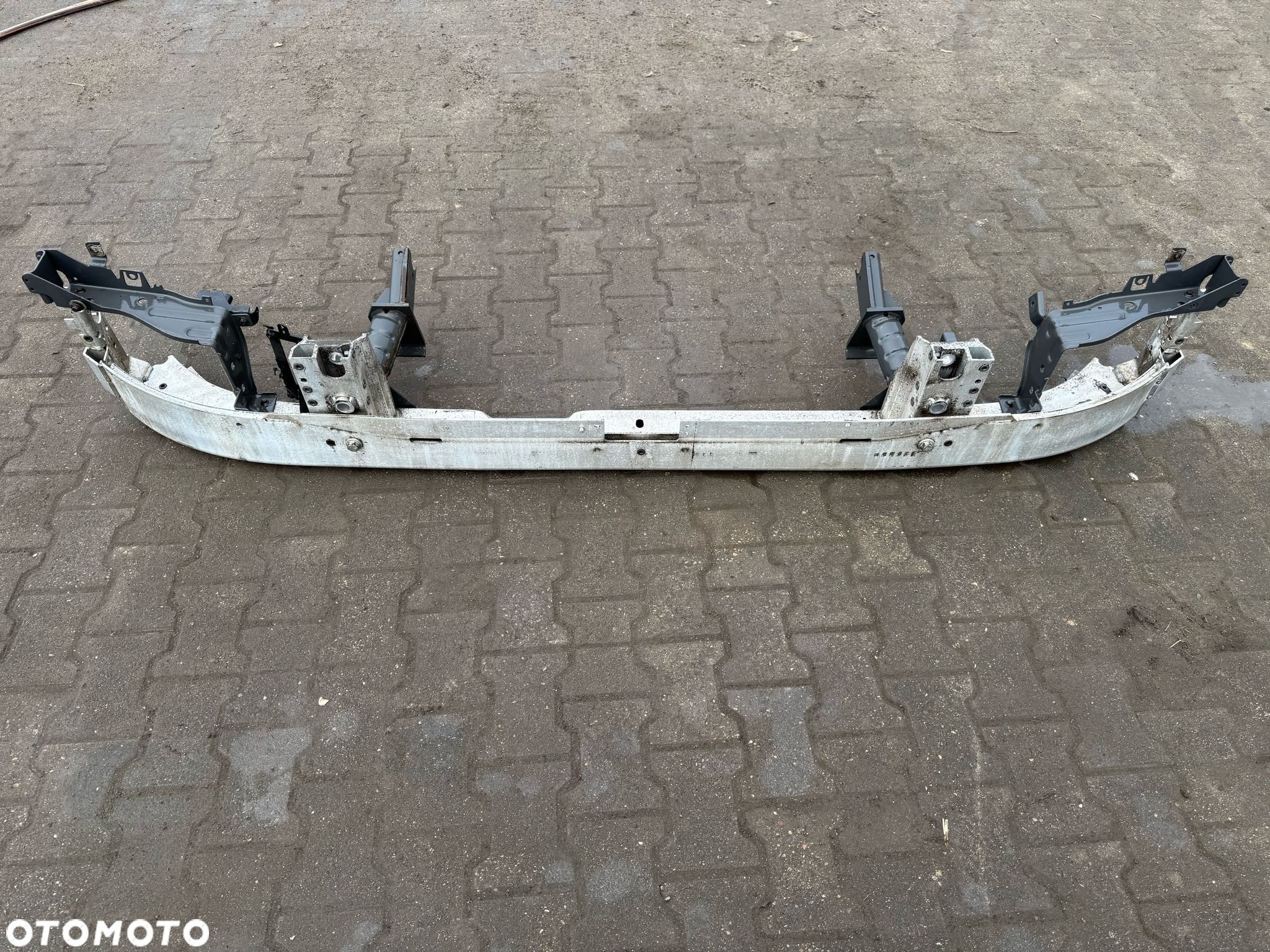 VOLVO FH4 BELKA ZDERZAKA PRZÓD 84210166 - 1