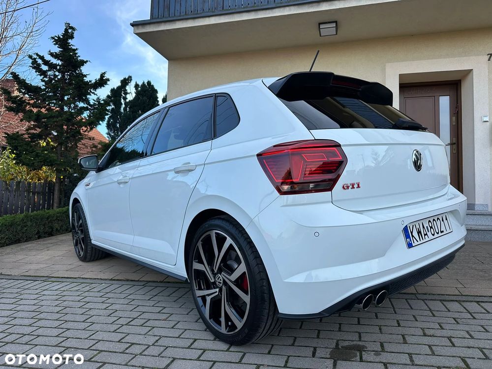 Volkswagen Polo 2.0 TSI DSG GTI - 16