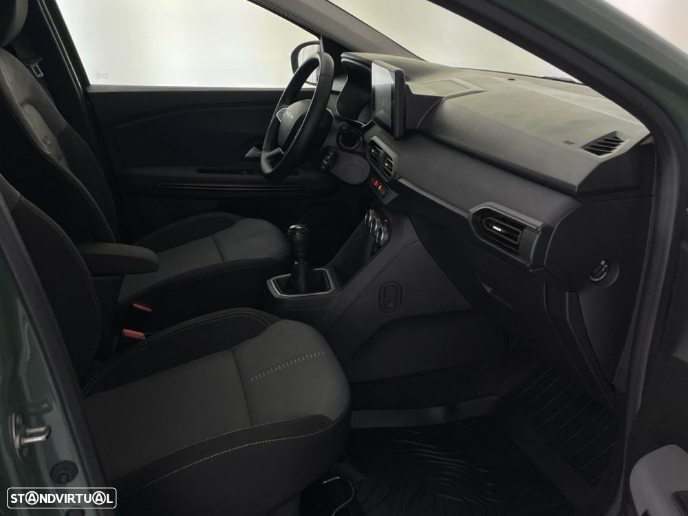 Dacia Jogger 1.0 TCe Extreme 7L - 21