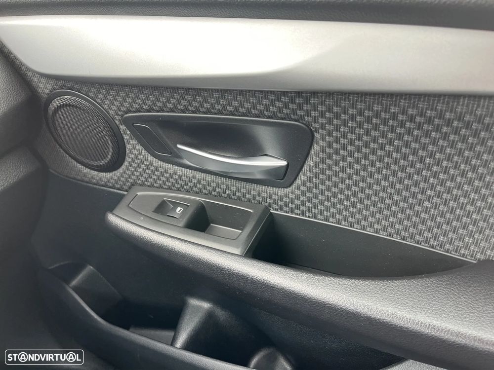 BMW 216 Gran Tourer i 7L Advantage - 17