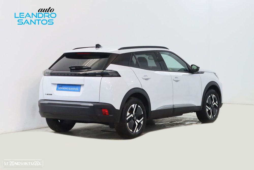 Peugeot e-2008 54 kWh Allure - 3