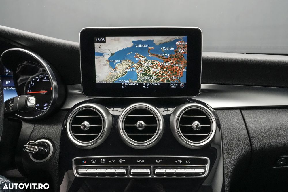 Mercedes-Benz C - 19