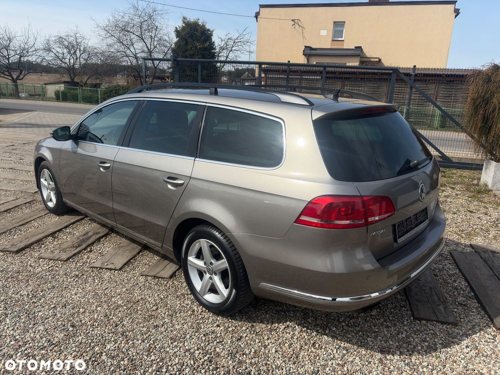 Volkswagen Passat 2.0 TDI 4Motion BlueMotion Technol Comfortline - 5