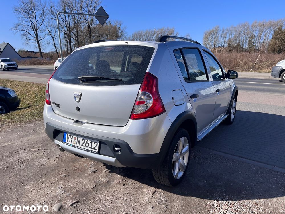 Dacia Sandero 1.6 MPI Stepway - 5