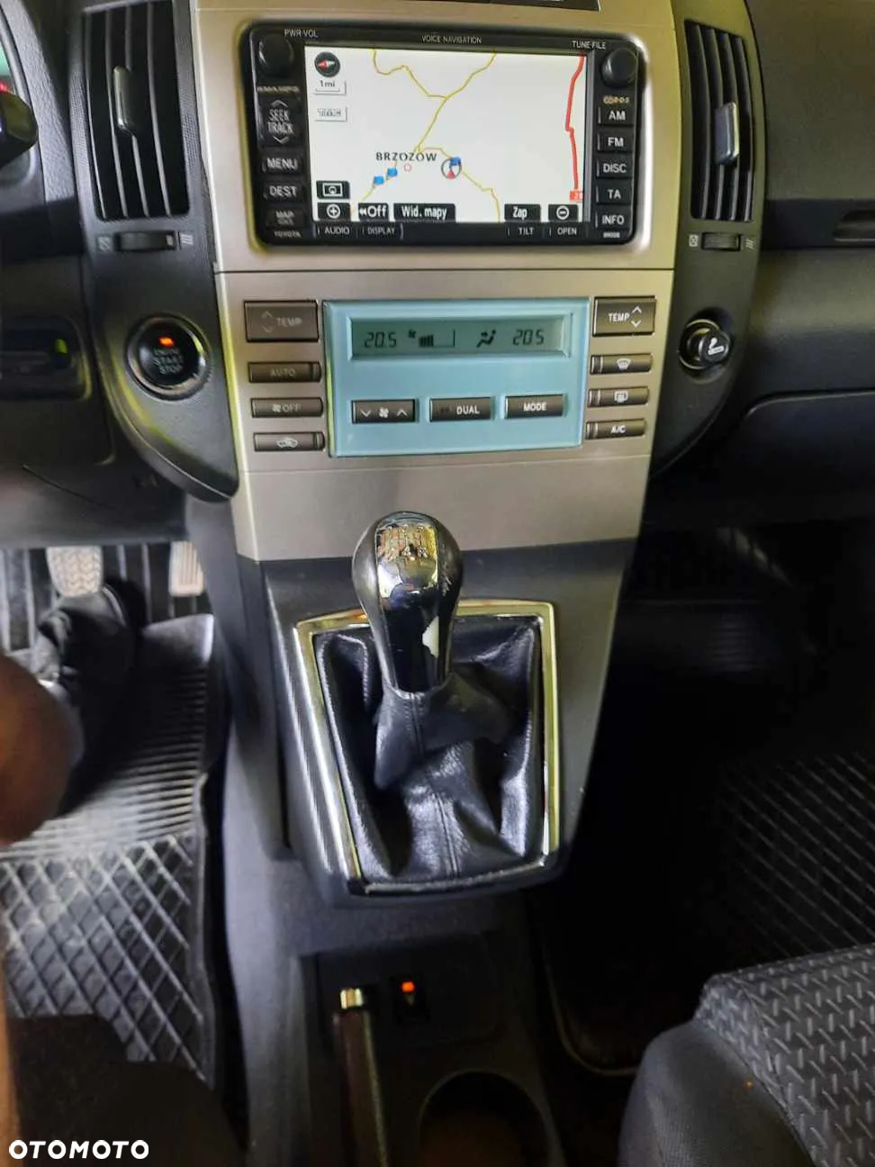 Toyota Corolla Verso 1.8 Prestige + 7os - 11