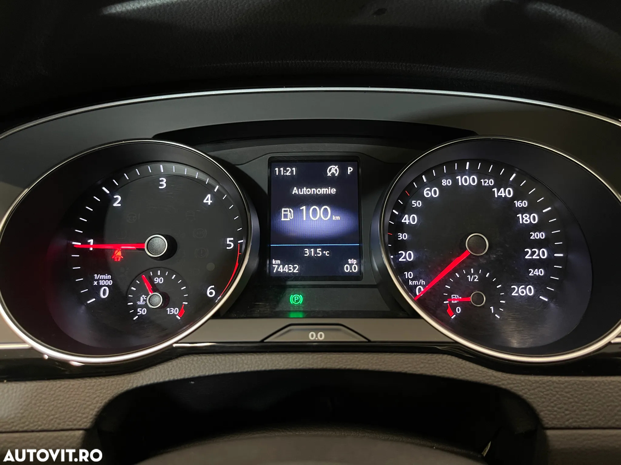 Volkswagen Passat 2.0 TDI DSG Highline - 25