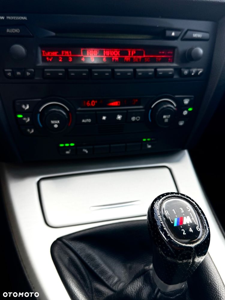BMW Seria 3 318i - 13