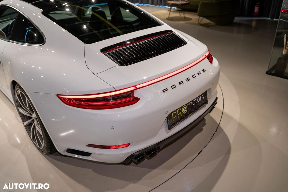 Porsche 911 Carrera 4S PDK - 10