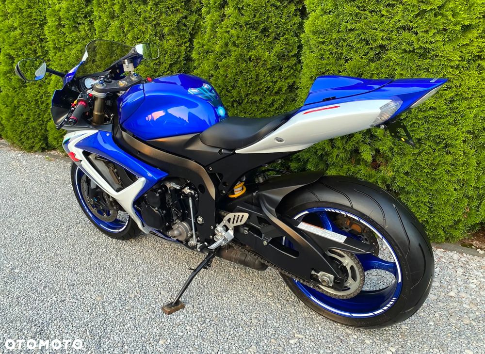 Suzuki GSX-R - 7