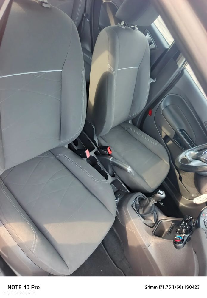 Ford Fiesta 1.5 TDCi Ambiente - 33