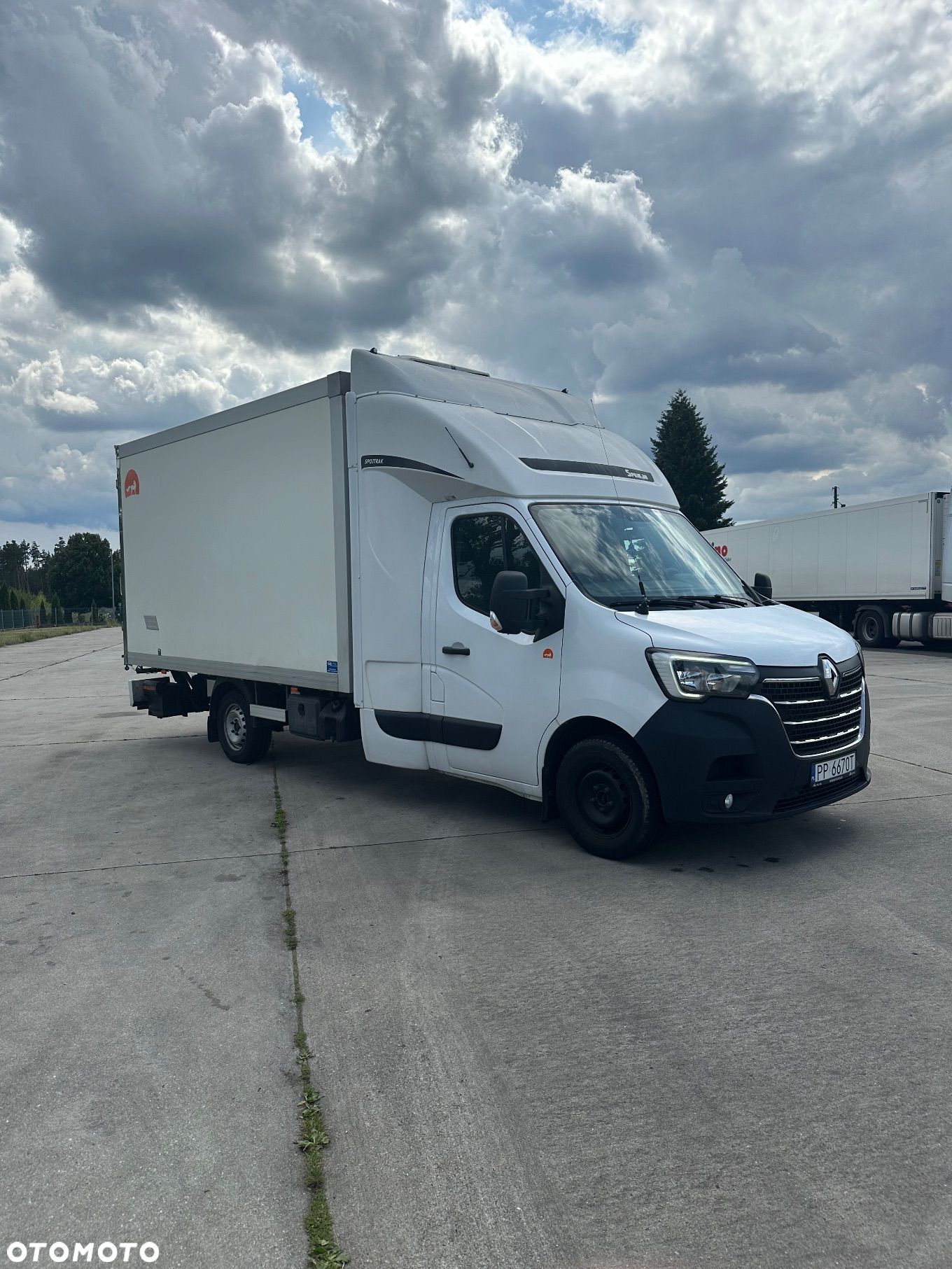 Renault Master - 1