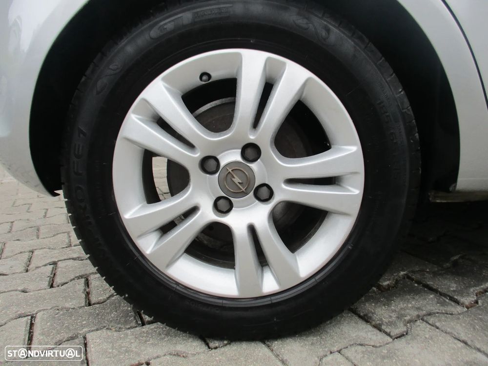 Opel Corsa 1.2 Enjoy S/S - 21