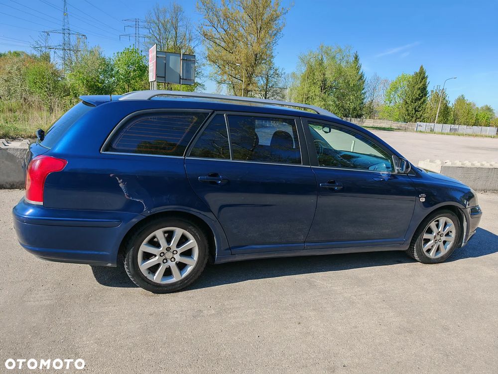 Toyota Avensis 2.0 D-4D Sol - 10