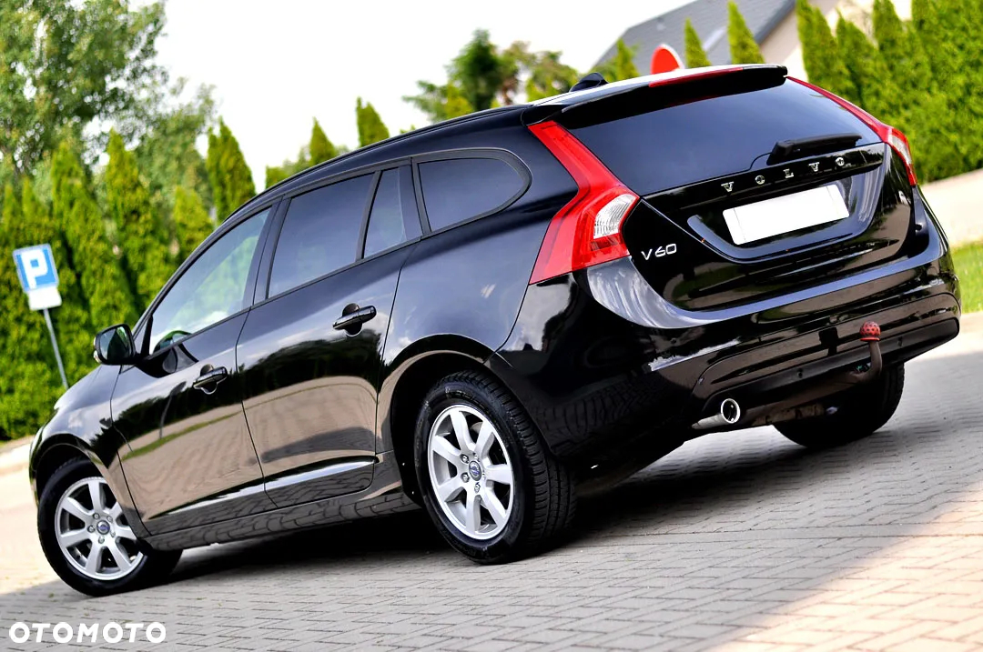 Volvo V60 D3 Geartronic Summum - 4
