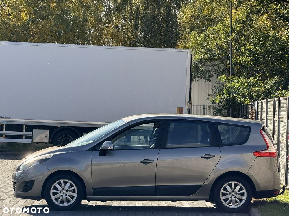 Renault Grand Scenic Gr 1.9 dCi Luxe Expression - 25