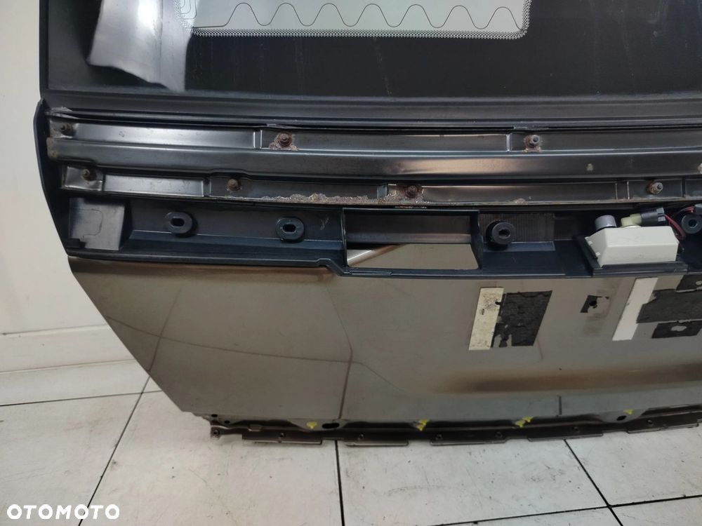 RANGE ROVER SPORT L320 LIFT 09R- KLAPA BAGAŻNIKA TYŁ TYLNA 825 - 5