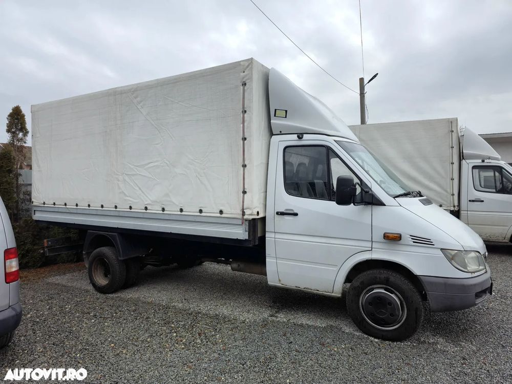 Mercedes-Benz Sprinter - 16